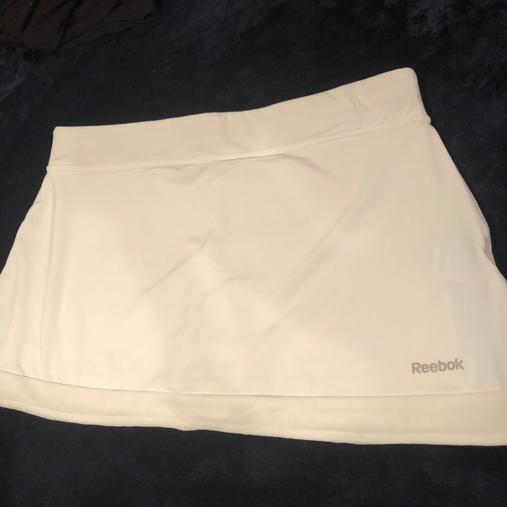 Reebok short over skirt workout bottom